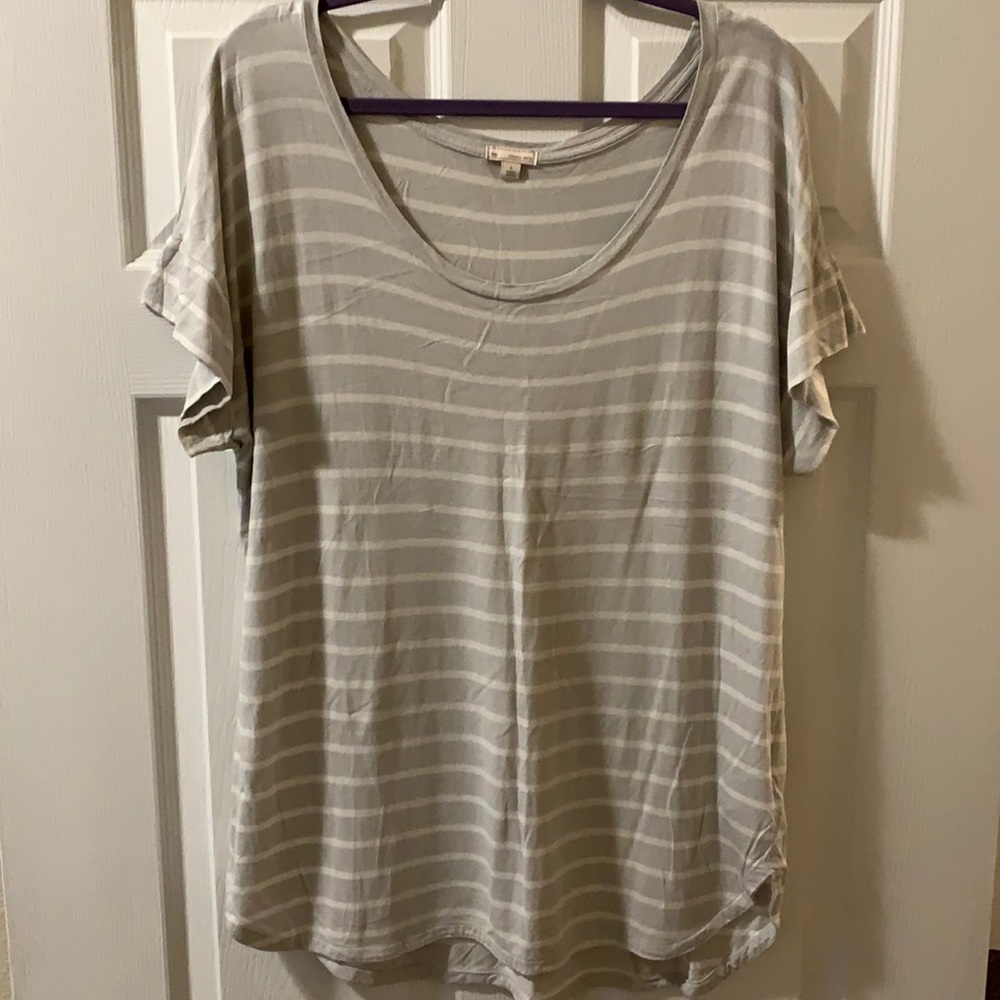 L Gap tee